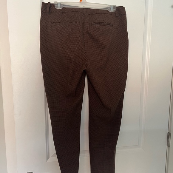 Brown dress pants size 10 - Picture 2 of 3
